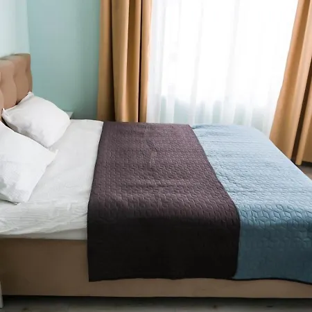 Apartment Break Free *