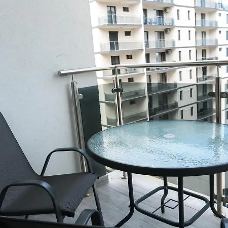 Break Free Apartment